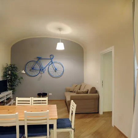 Vaticano 50 Steps From Museum *